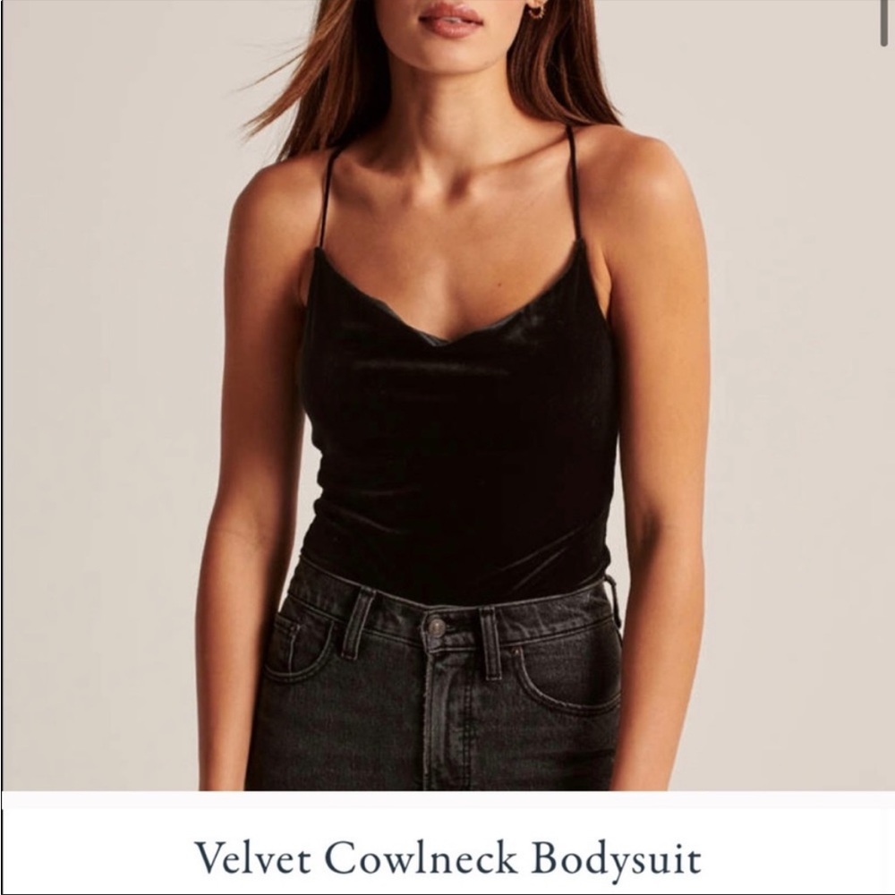NWT Abercrombie & Fitch Black Velvet Cowlneck Bodysuit - size small